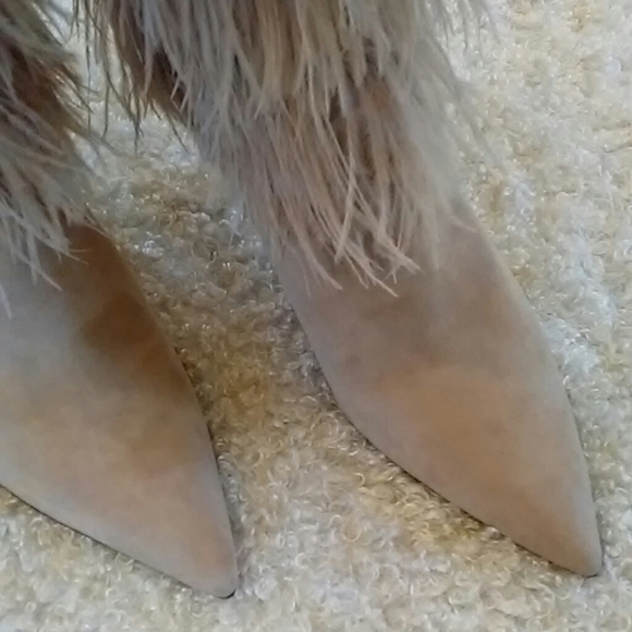 Ombre Feather Yeti Boot - Picture 3 of 7